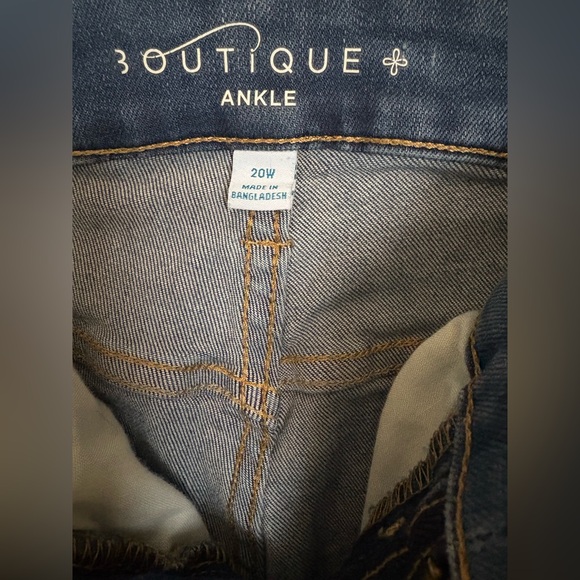 Boutique+ Women's Distressed Boyfriend Jeans - Picture 2 of 6